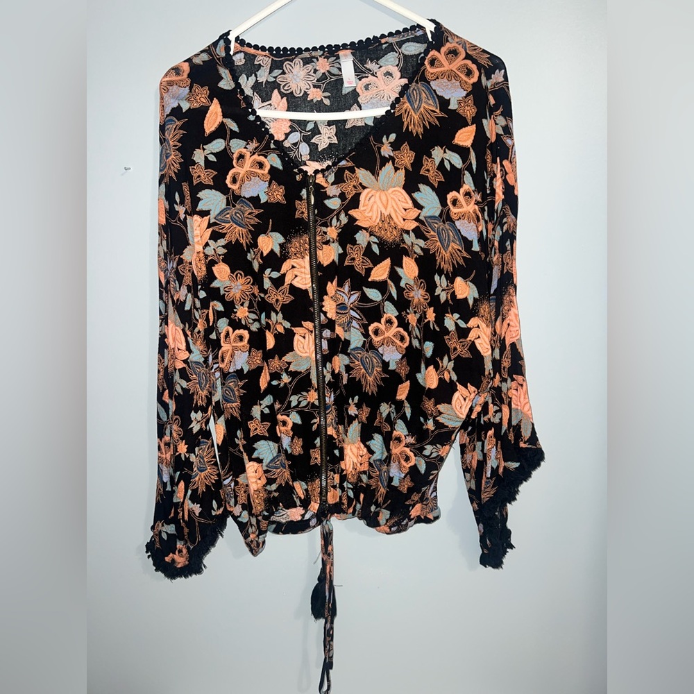 Xhilaration Black & Floral Long Sleeve Tie Front Blouse